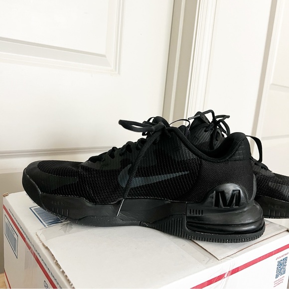Nike Air Max Men's Black Athletic Sneakers 10 - Picture 6 of 16